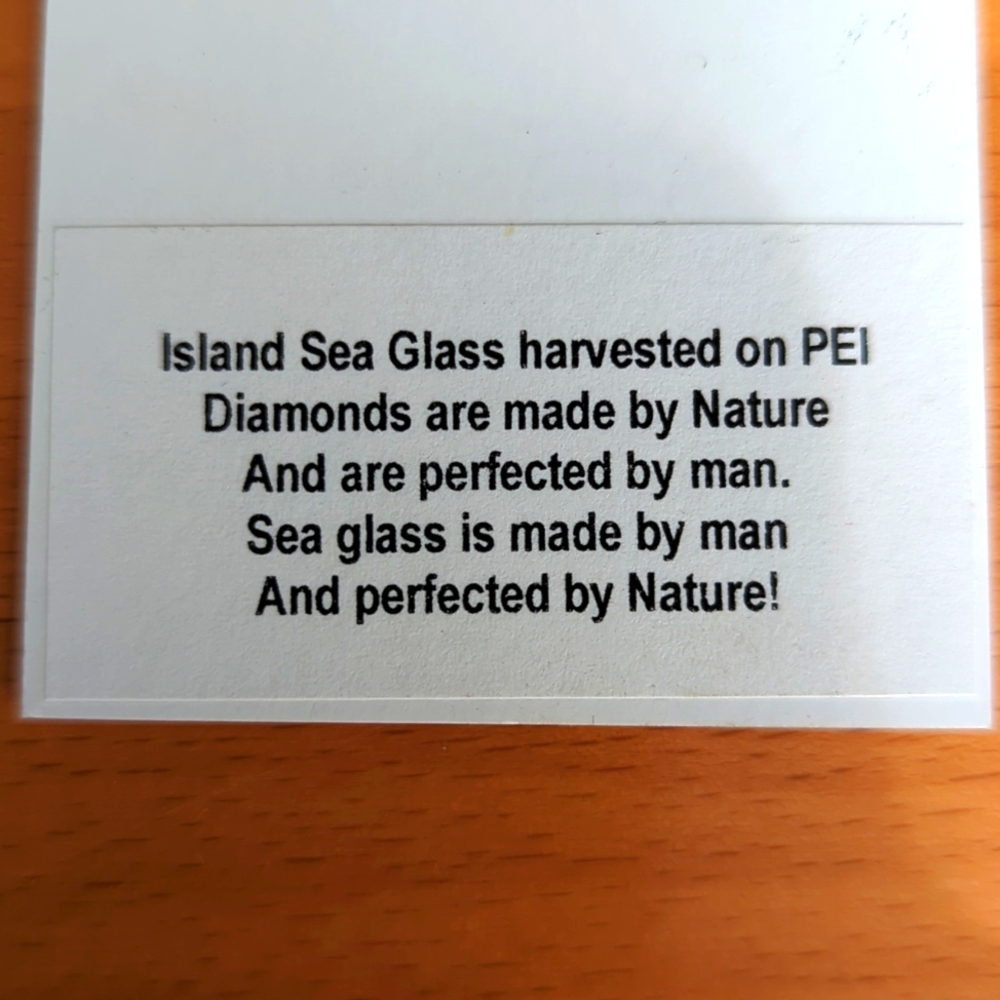 Just Beachy - Green Sea Glass Pendant from P.E.I - Picture 5 of 5